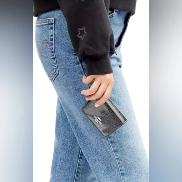 Coach Glitter Print Mini Wallet on a Chain - NWT - Picture 5 of 8